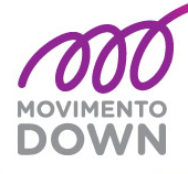 Logotipo do Movimento Down, letras em cinza e espiral em uva acima do nome.
