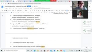 zoom e texto duas pessoas nas janelas.