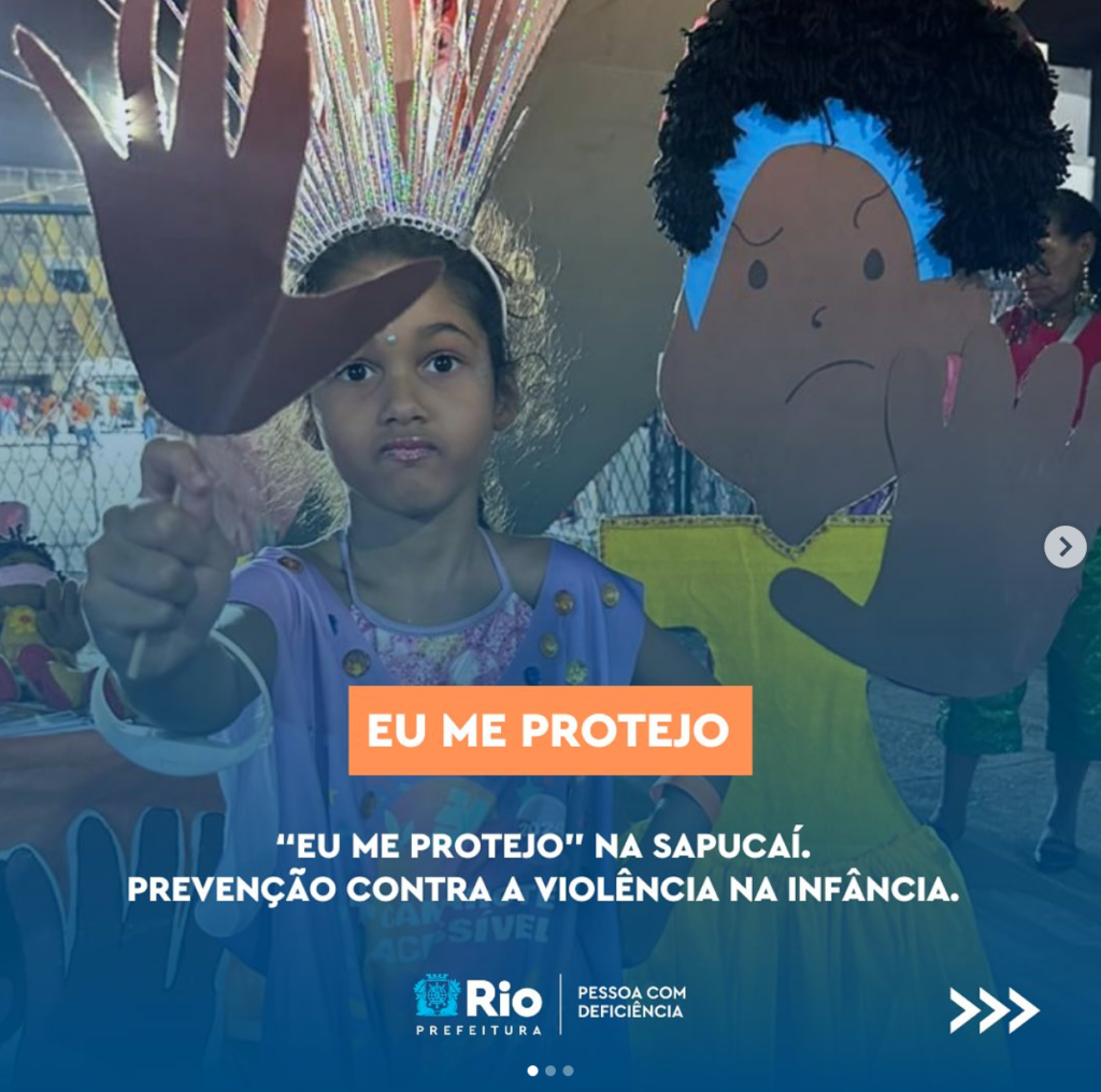 menina fantasiada segura mão em sinal de pare. eu me protejo na sapucaí. prevenção contra a violência na infância. logo rio pcd.