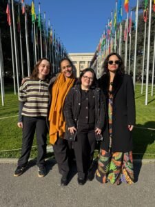 grupo em frente a ONU Genebra